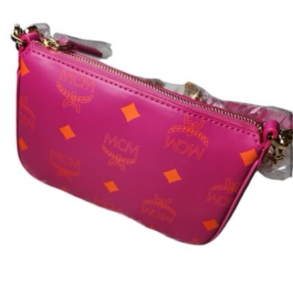 NWT MCM Pouchette - Picture 4 of 6